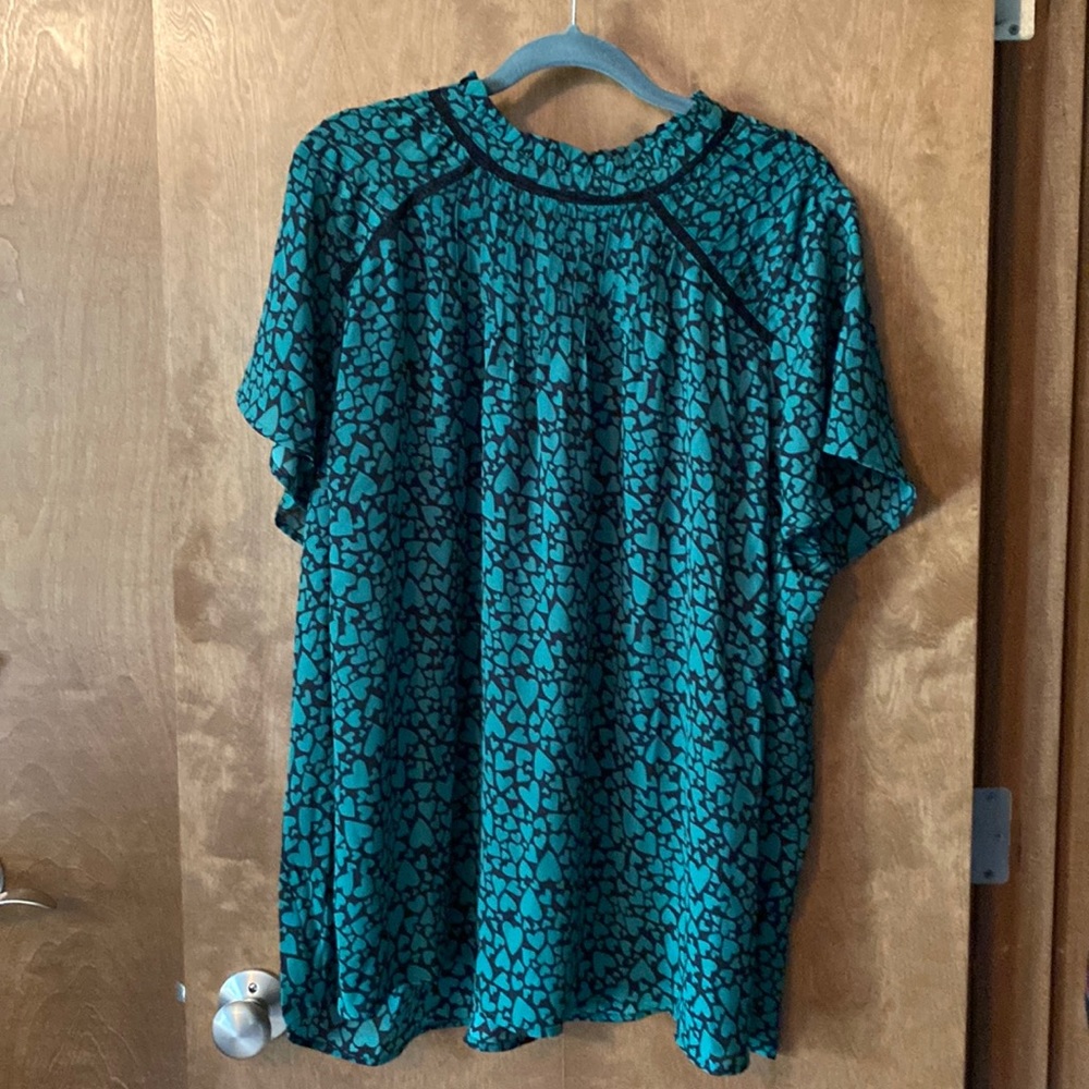 Torrid black and green blouse. Size 4.